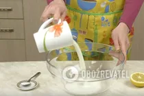 Заливной пирог с яблоками на кефире - Шаг 1 Заливной пирог с яблоками на кефире - Шаг 1