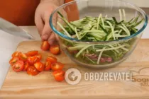 Салат з хурмою і крабовими паличками - Крок 3 Салат з хурмою і крабовими паличками - Крок 3
