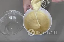 Заливной пирог с луком и яйцом за кефире - Шаг 5 Заливной пирог с луком и яйцом за кефире - Шаг 5