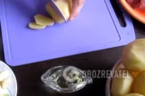 Мясо по-французски с картофелем и помидорами - Шаг 2 Мясо по-французски с картофелем и помидорами - Шаг 2