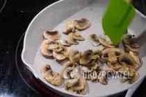 Мясо по-французски на сковороде - Шаг 3 Мясо по-французски на сковороде - Шаг 3
