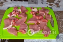 Мясо по-французски с помидорами и сыром - Шаг 2 Мясо по-французски с помидорами и сыром - Шаг 2