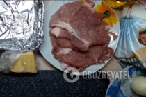 М'ясо по-французьки в духовці з картоплею - Крок 1 М'ясо по-французьки в духовці з картоплею - Крок 1