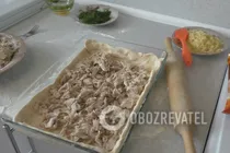 Слоеный пирог с курицей и грибами - Шаг 4 Слоеный пирог с курицей и грибами - Шаг 4