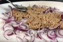 Салат с фасолью и тунцом - Шаг 2 Салат с фасолью и тунцом - Шаг 2
