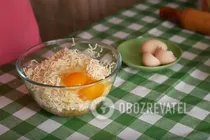 Луковый пирог с плавлеными сырками - Шаг 8 Луковый пирог с плавлеными сырками - Шаг 8