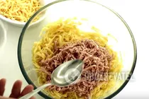 Драники с колбасой - Шаг 2 Драники с колбасой - Шаг 2