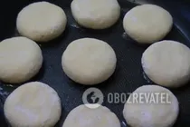 Сырники по-домашнему - Шаг 7 Сырники по-домашнему - Шаг 7