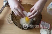 Сырники со сметаной - Шаг 1 Сырники со сметаной - Шаг 1