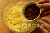 Сирники з родзинками - Крок 4 Сирники з родзинками - Крок 4