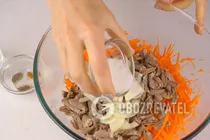 Салат із серця та корейської моркви - Крок 5 Салат із серця та корейської моркви - Крок 5