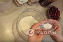 Пышные вареники с вишней на пару - Шаг 3 Пышные вареники с вишней на пару - Шаг 3