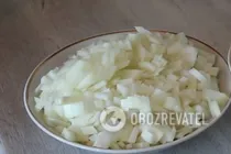Тушеное мясо с луком - Шаг 2 Тушеное мясо с луком - Шаг 2