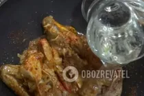 Тушеная баранина с черносливом и имбирем - Шаг 4 Тушеная баранина с черносливом и имбирем - Шаг 4