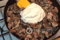 Жареное мясо в сметане - Шаг 7 Жареное мясо в сметане - Шаг 7