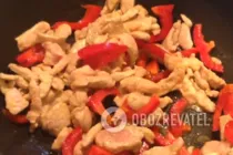 Жареная свинина с болгарским перцем - Шаг 3 Жареная свинина с болгарским перцем - Шаг 3