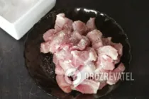 Жареная свинина с чесноком - Шаг 2 Жареная свинина с чесноком - Шаг 2