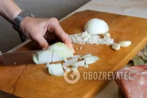 Жареная свинина в томатном соусе - Шаг 1 Жареная свинина в томатном соусе - Шаг 1