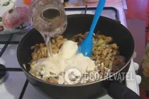 Жареная свинина в сметане - Шаг 6 Жареная свинина в сметане - Шаг 6