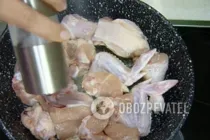 Жареная курица на сковороде - Шаг 3 Жареная курица на сковороде - Шаг 3