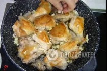 Жареная курица на сковороде - Шаг 6 Жареная курица на сковороде - Шаг 6