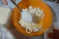 Сирники з курагою - Крок 3 Сирники з курагою - Крок 3