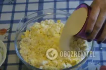 Сирники з манкою без борошна - Крок 4 Сирники з манкою без борошна - Крок 4