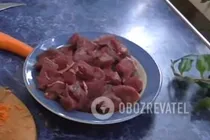 Тушеная говядина с морковью - Шаг 1 Тушеная говядина с морковью - Шаг 1