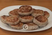 Сырники с изюмом и орехами - Шаг 12 Сырники с изюмом и орехами - Шаг 12