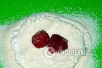 Сирники на парі з ягодами - Крок 3 Сирники на парі з ягодами - Крок 3