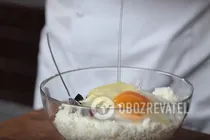 Сырники с черникой - Шаг 4 Сырники с черникой - Шаг 4