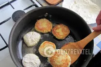 Сырники с шоколадом - Шаг 6 Сырники с шоколадом - Шаг 6