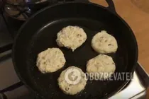 Сырники с бананом, курагой и орехами - Шаг 6 Сырники с бананом, курагой и орехами - Шаг 6