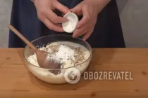 Сырники с изюмом и орехами - Шаг 7 Сырники с изюмом и орехами - Шаг 7