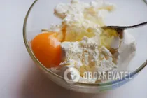 Сырники в медово-сметанном соусе - Шаг 1 Сырники в медово-сметанном соусе - Шаг 1