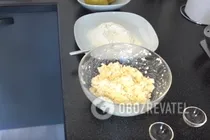 Сырники на гриле с печеной грушей - Шаг 1 Сырники на гриле с печеной грушей - Шаг 1