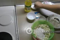 Сирники з домашнього сиру - Крок 2 Сирники з домашнього сиру - Крок 2