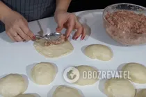 Беляши на сковороде - Шаг 5 Беляши на сковороде - Шаг 5