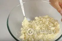 Сырники со сгущенкой - Шаг 3 Сырники со сгущенкой - Шаг 3