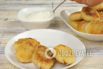 Сырники со сгущенкой - Шаг 8 Сырники со сгущенкой - Шаг 8