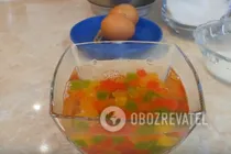 Сырники с цукатами - Шаг 1 Сырники с цукатами - Шаг 1