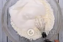 Диетические сырники с кокосовой стружкой - Шаг 3 Диетические сырники с кокосовой стружкой - Шаг 3