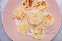 Диетические сырники с кокосовой стружкой - Шаг 6 Диетические сырники с кокосовой стружкой - Шаг 6