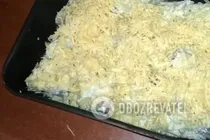 Хек під сметанно-сирним соусом - Крок 6 Хек під сметанно-сирним соусом - Крок 6