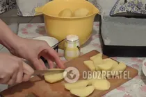 Тушеная курица с картошкой в духовке - Шаг 1 Тушеная курица с картошкой в духовке - Шаг 1