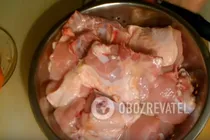 Тушеная курица на сковороде - Шаг 1 Тушеная курица на сковороде - Шаг 1