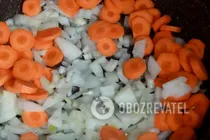 Тушеная курица с грибами и картошкой - Шаг 5 Тушеная курица с грибами и картошкой - Шаг 5