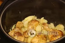 Тушкована курка з картоплею в мультиварці - Крок 7 Тушкована курка з картоплею в мультиварці - Крок 7