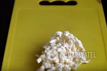 Тушеная курица в сливочно-сырном соусе - Шаг 3 Тушеная курица в сливочно-сырном соусе - Шаг 3