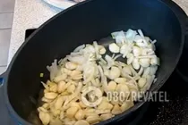 Тушеная курица в чесночном соусе - Шаг 7 Тушеная курица в чесночном соусе - Шаг 7